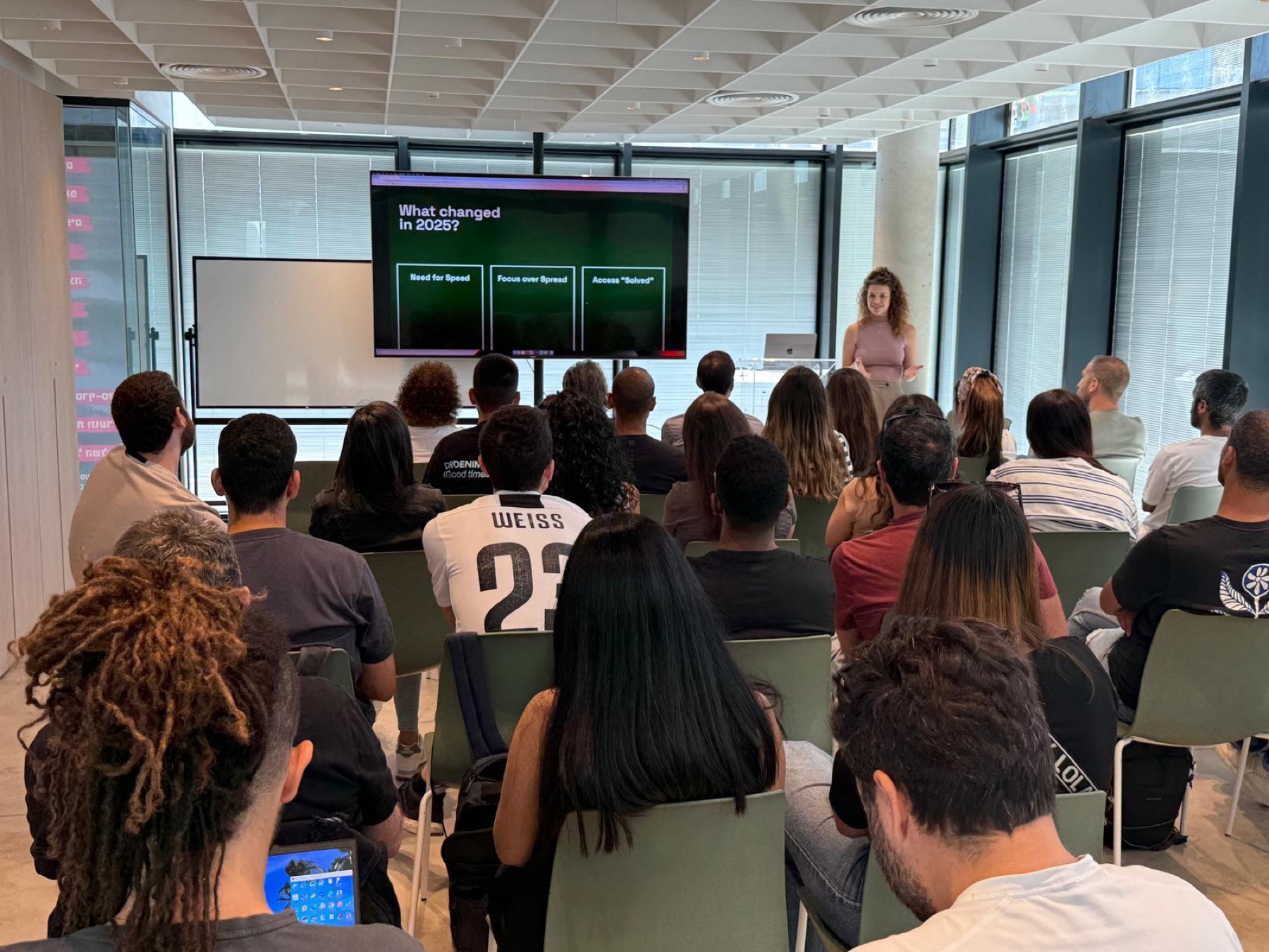 Inbal Gilead speaking at an event